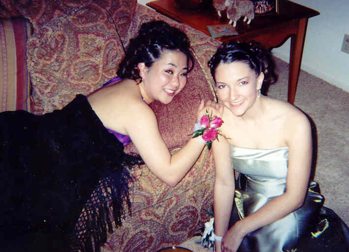 crouchinglizcouchingchristina.jpg
